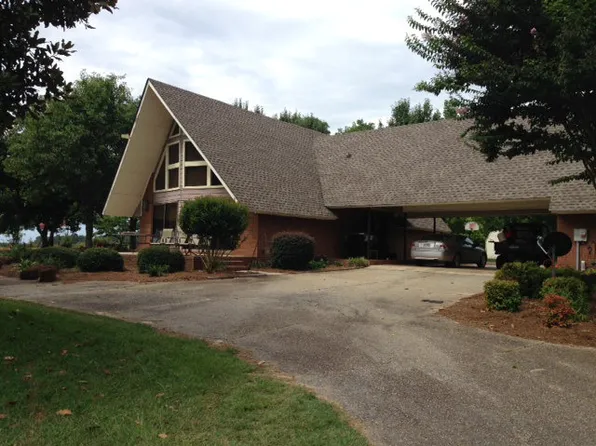 397 Davis Rd, Norman Park, GA 31771