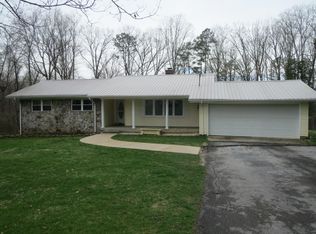 604 Dogwood St, Jamestown, TN 38556