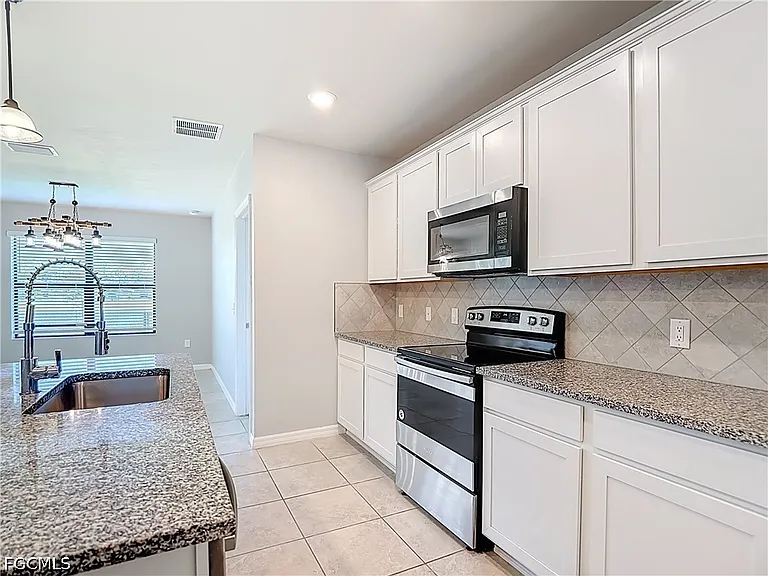 16056 Enclaves Cove Dr — Photo 10