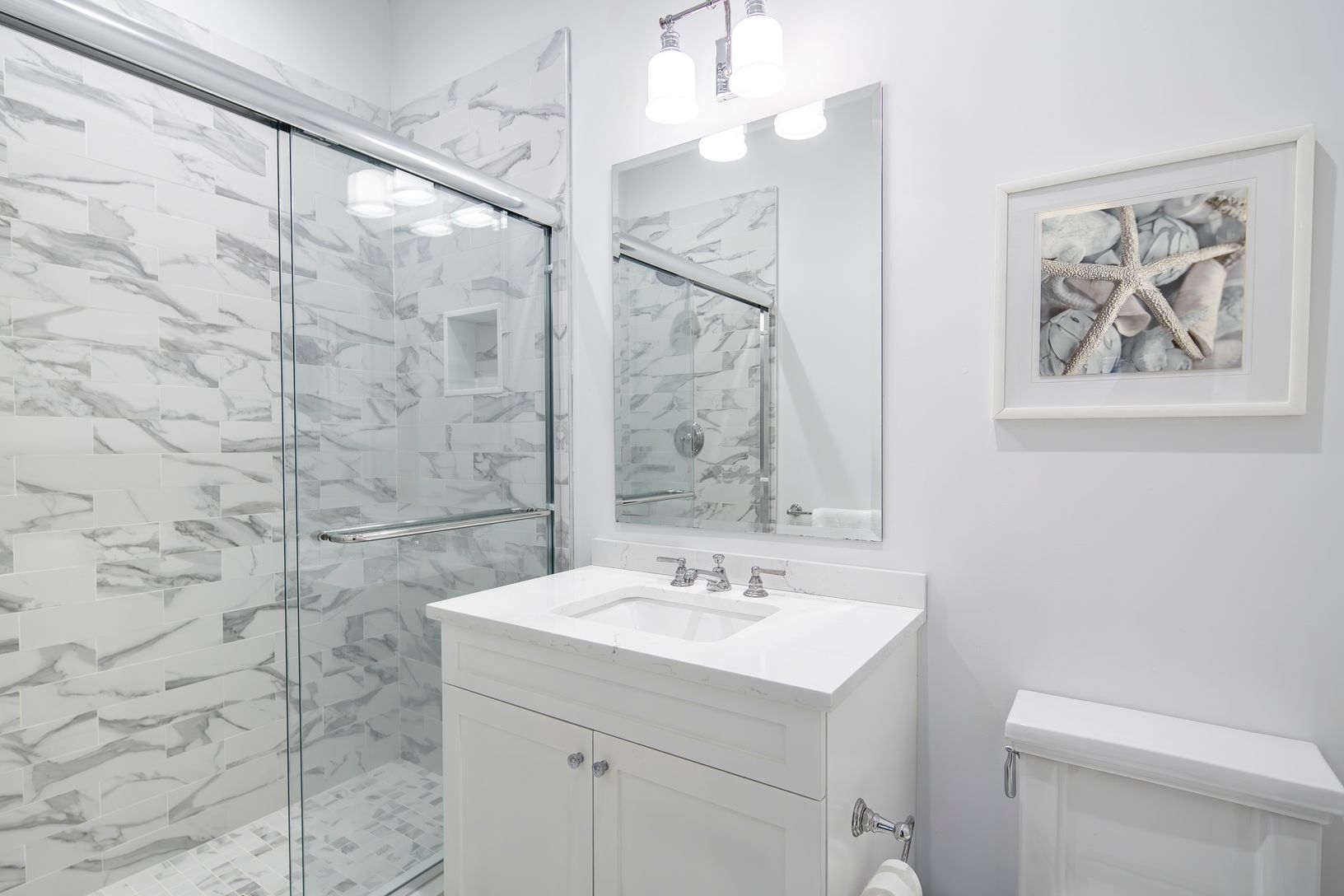  Lower Level Full Bathroom 