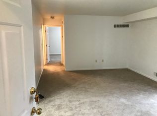 212 Cass Ave APT 15, Mount Clemens, MI 48043