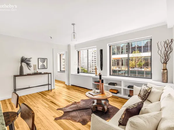 67 East 11th Street image 1 of 14