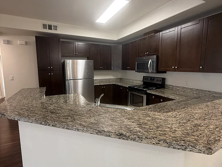 Diamond Creek Condominiums/ Apartments — Photo 30