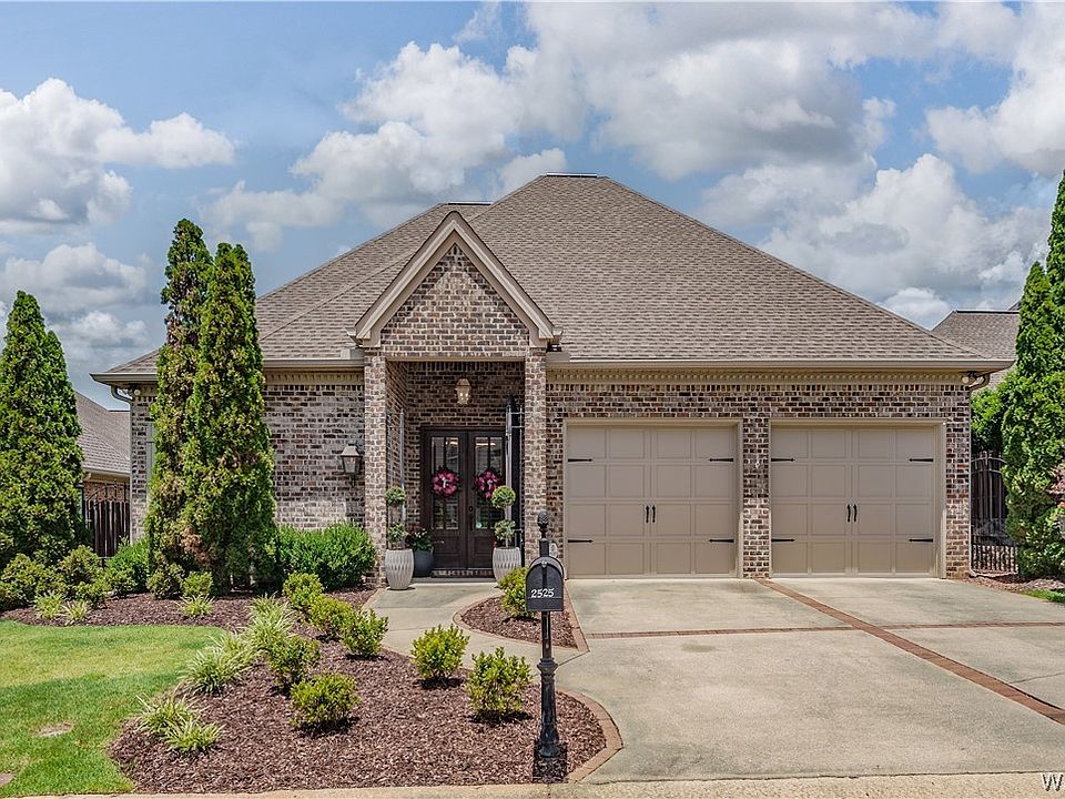 1st image of 2525 McLean Cir