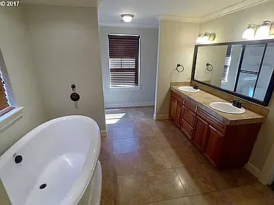 4545 NW Fremont St — Photo 11