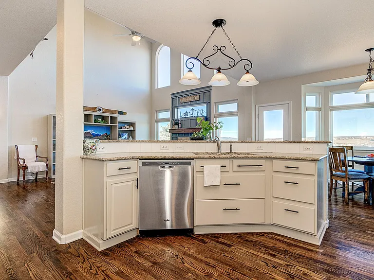 3584 Shady Rock Dr — Photo 11