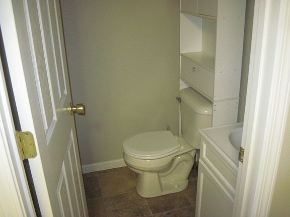5th image of 612 N Lincoln Ave
