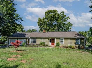 106 Steeplechase Ct, Simpsonville, SC 29681