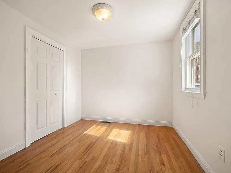 280 E St #1 — Photo 23
