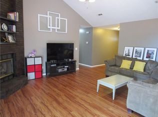 4019 W Lookout Cir, Fayetteville, AR 72704