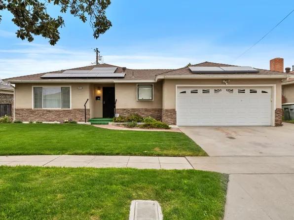 2242 W Simpson Ave, Fresno, CA 93705