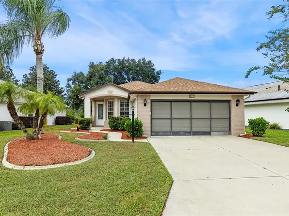 5535 Sir Churchill Dr, Leesburg, FL 34748