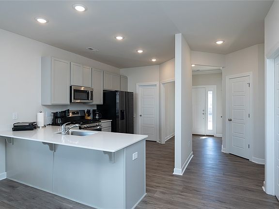 4th image of 100 Rock Cress Trl