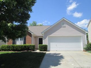 9426 Scotland Hall Ct, Charlotte, NC 28277