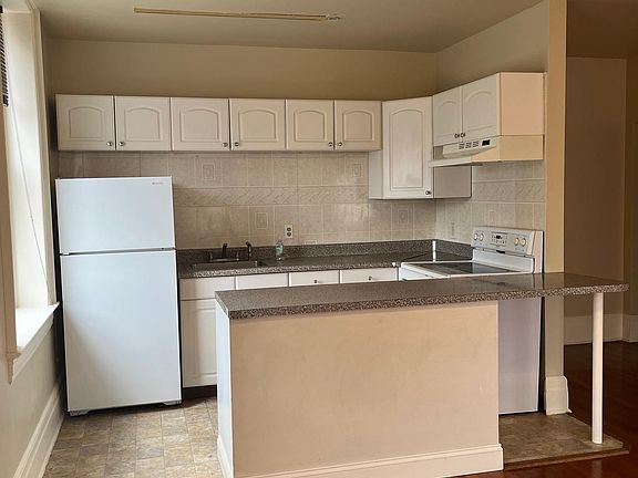 4th image of 401 Northampton St #31