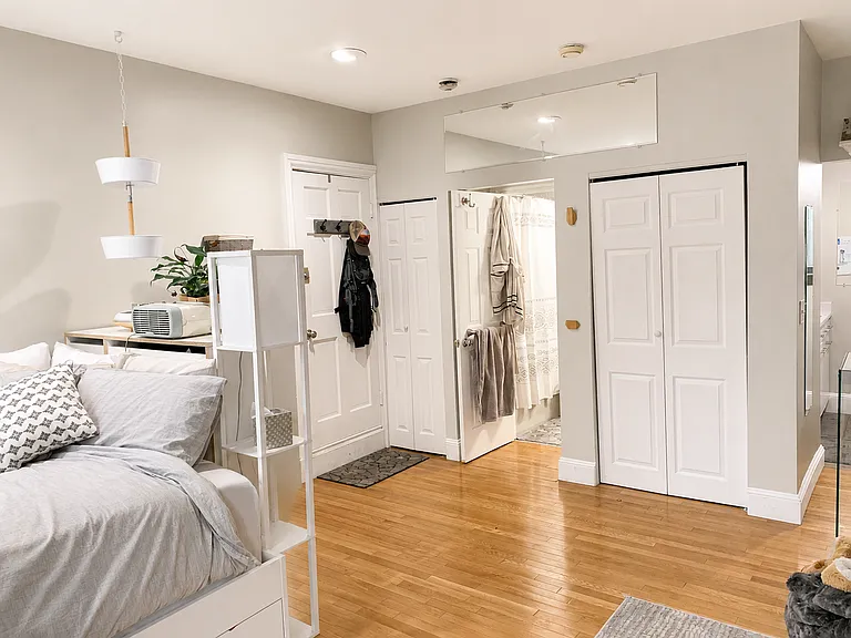 42 W Newton St #B3 — Photo 7