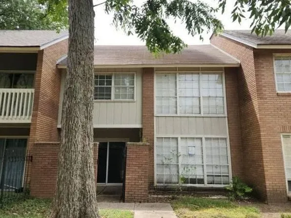 2151 Stonehenge Ave, Baton Rouge, LA 70820