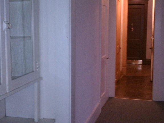3rd image of 615 North St #11