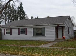 711 Eldon Baker Dr, Flint, MI 48507