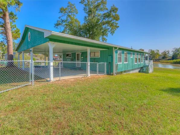 1575 Yaupon Cove Dr, Onalaska, TX 77360