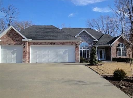 1st image of 4 McVittie Dr