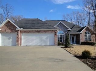 4 McVittie Dr, Bella Vista, AR 72715