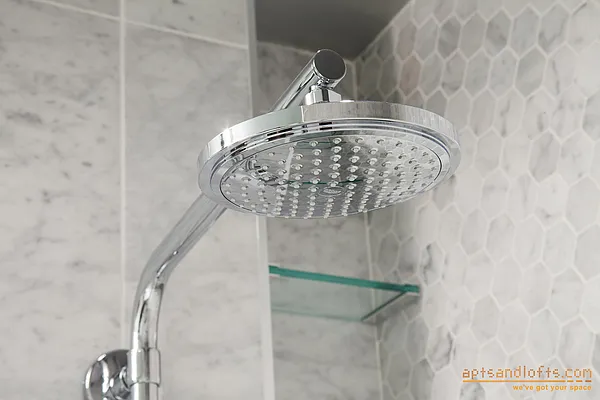 Sold by aptsandlofts.com | media 38