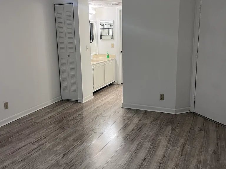 9777 Westview Dr #112 — Photo 36