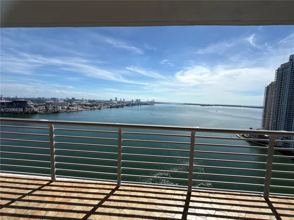 335 S Biscayne Blvd, Miami, FL