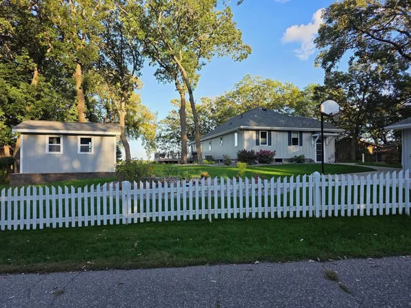 5390 100th Ave SE, Clear Lake, MN 55319