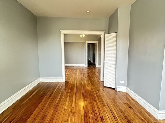 4th image of 6601 S Langley Ave #2