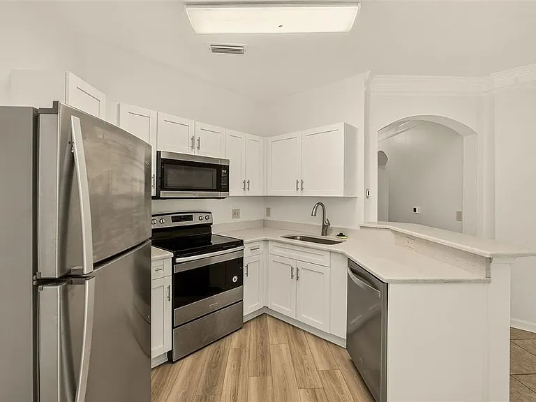 18138 Villa Creek Dr #18138 — Photo 9