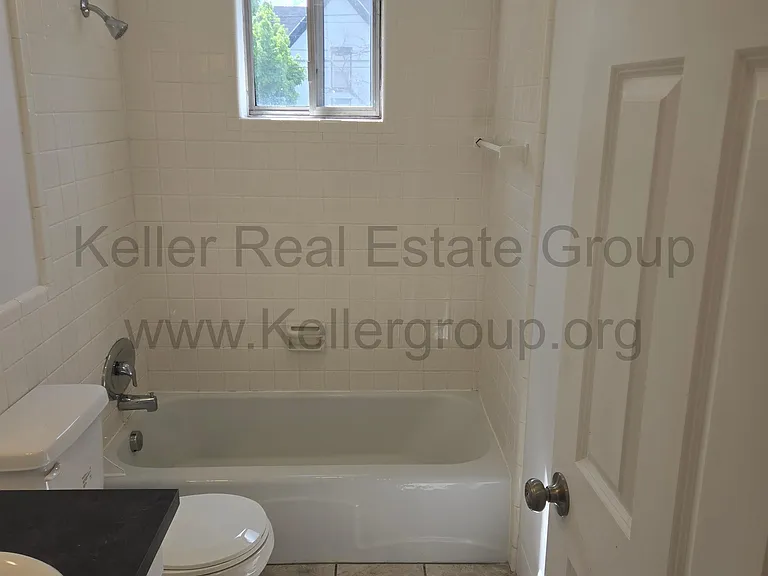 330 N Pine St #1 — Photo 10