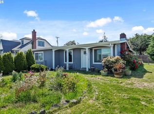 1109 Salmon Ave, Coos Bay, OR 97420