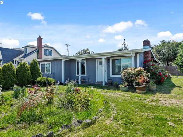 1109 Salmon Ave, Coos Bay, OR 97420