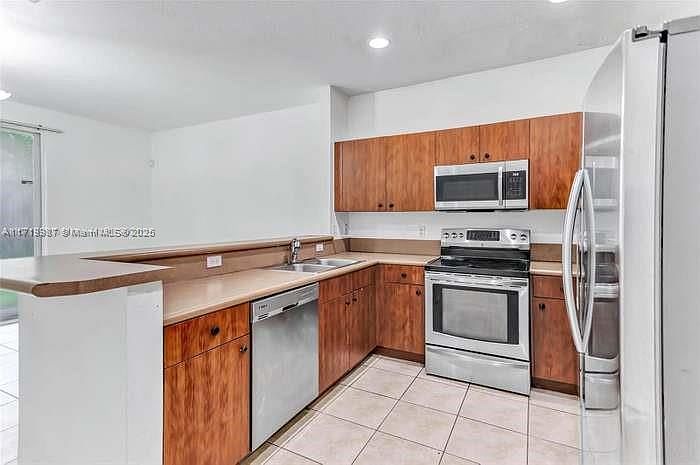1st image of 2577 SW 82nd Ave
