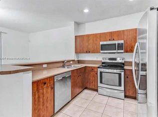 2577 SW 82nd Ave, Hollywood, FL 33025