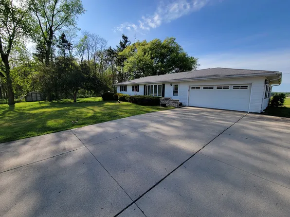 7076 Ray Hollow Rd, Arena, WI 53503