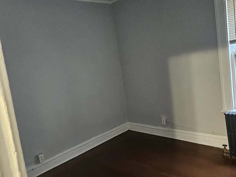 10918 S Vernon Ave — Photo 33