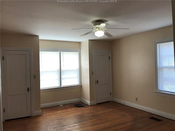 5th image of 1213 Westwood Dr