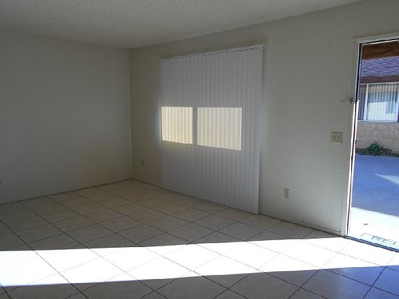 3rd image of 7139 Palo Alto Ave APT 1