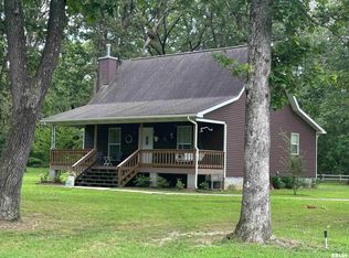 11382 Petroff Rd, Benton, IL 62812