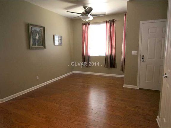 4th image of 304 Golden Shore Dr