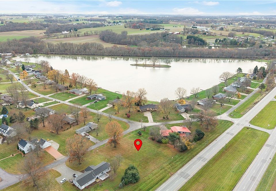 1st image of N Highview Dr