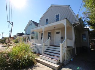 43 Friendship St, Newport, RI 02840