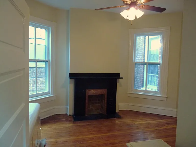 1632 W Grace St #3 — Photo 3