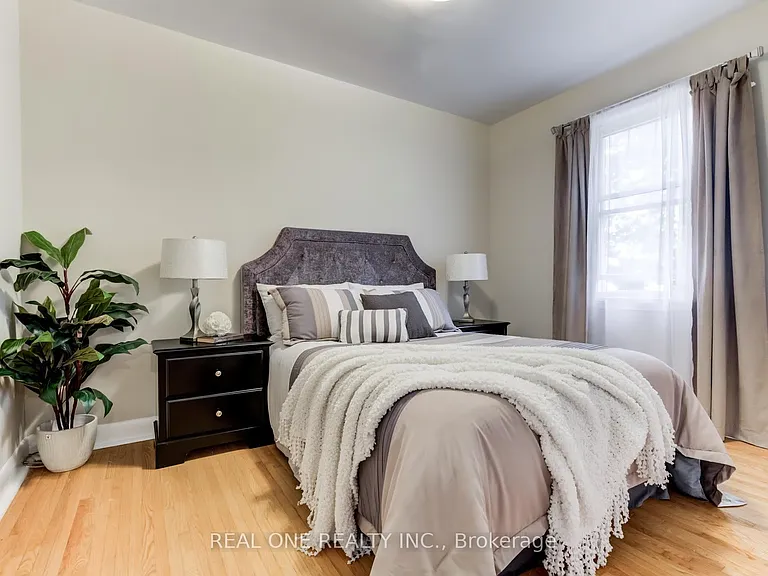 349 Horsham Ave — Photo 10
