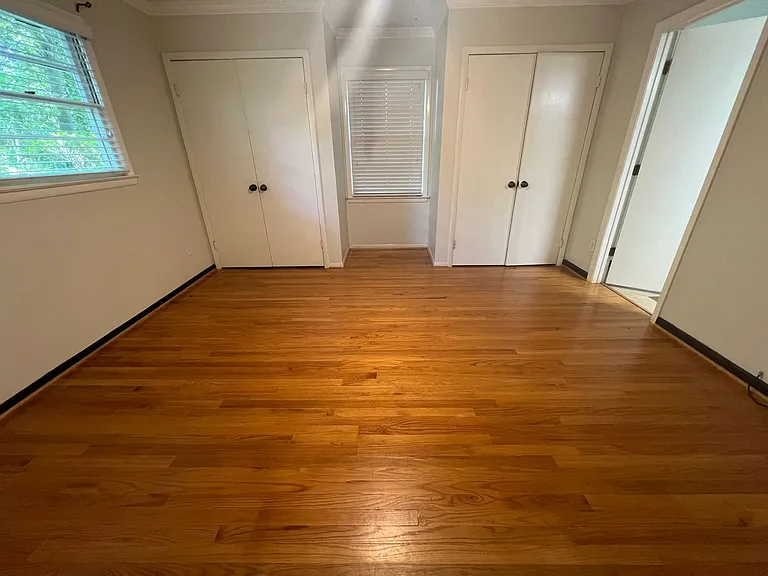 726 E Magnolia Ave — Photo 12