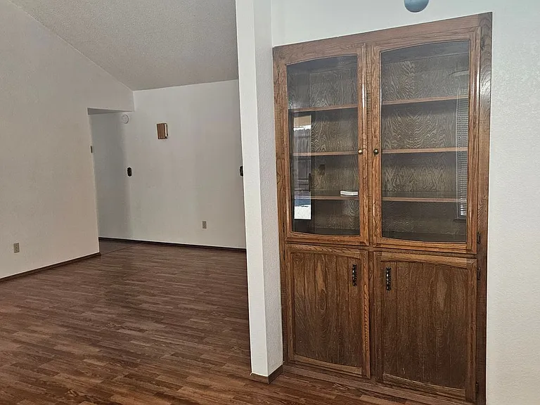 3544 Traveler Ct — Photo 6