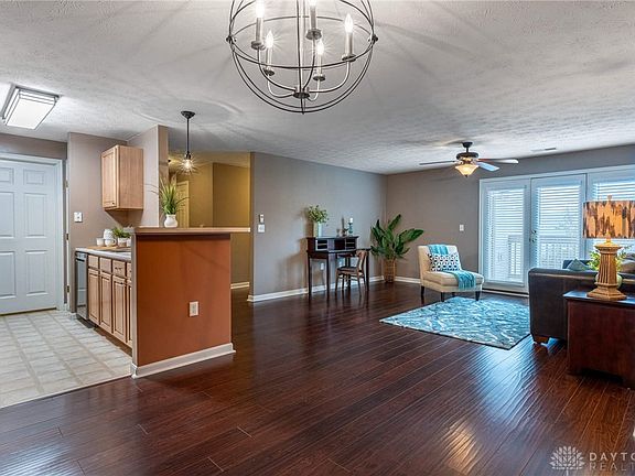 4th image of 1927 Waterstone Blvd APT 208